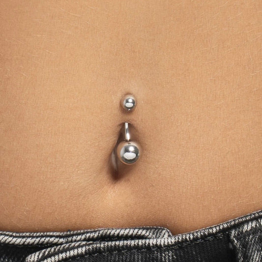 Piercing ombelico Luca Barra