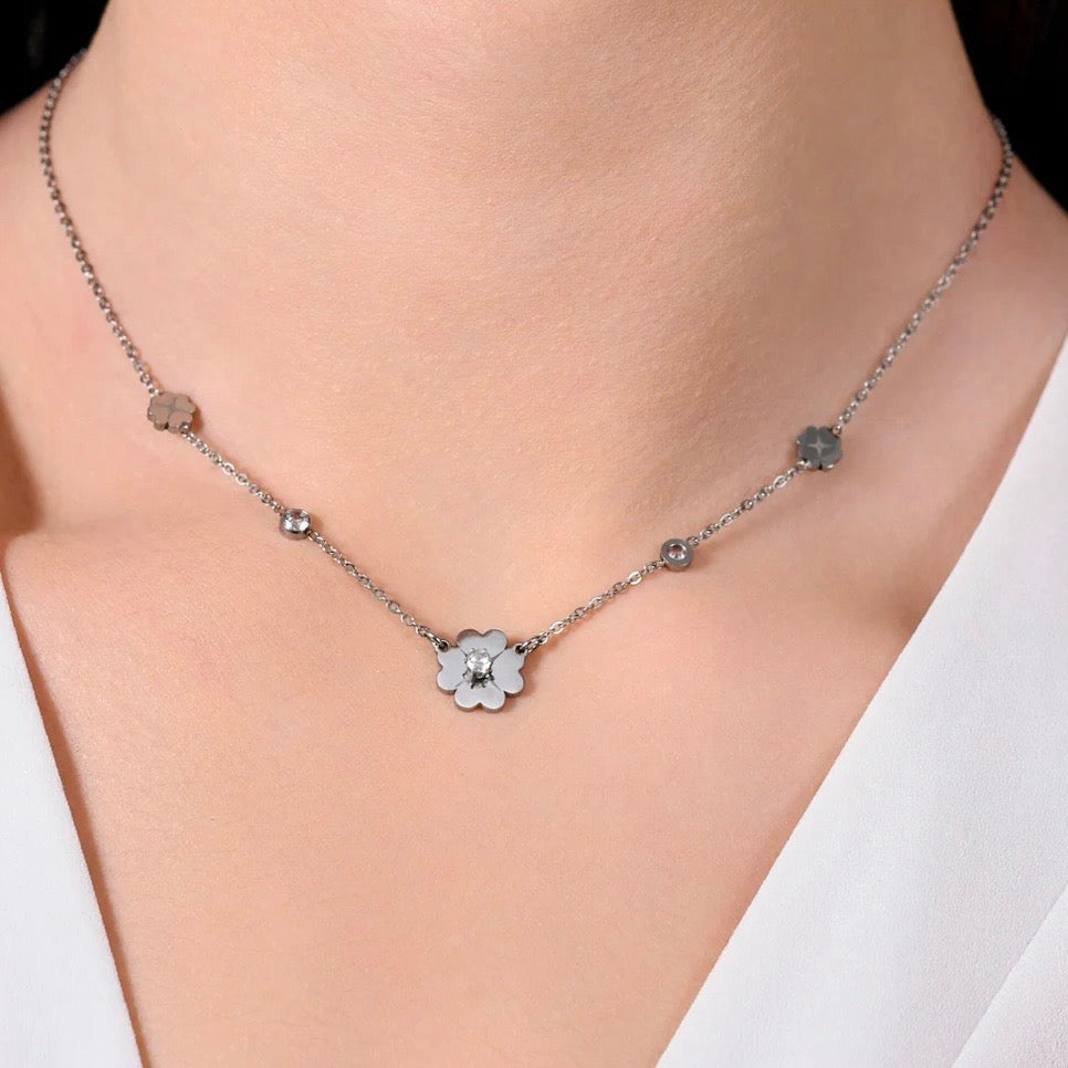 Collana Luca Barra