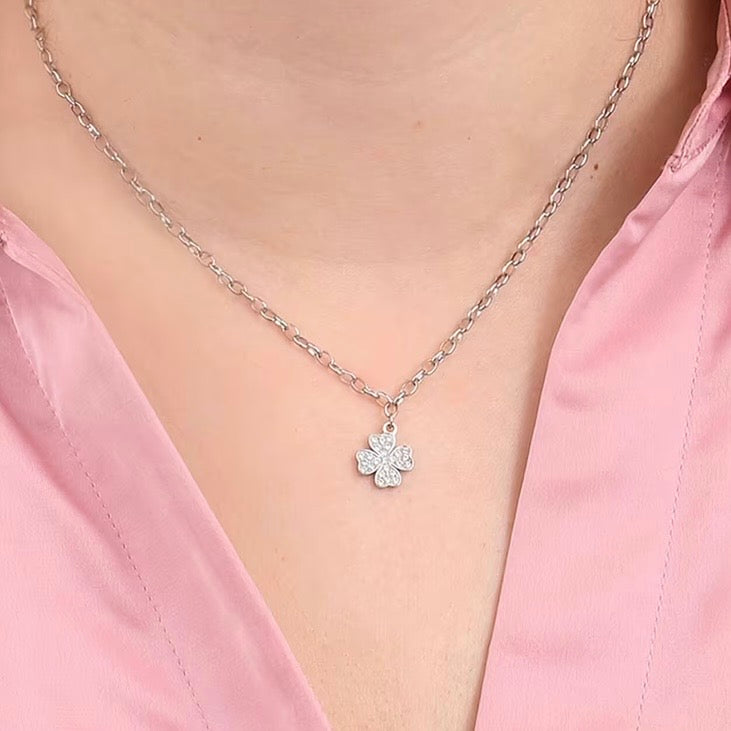 Collana S’agapõ